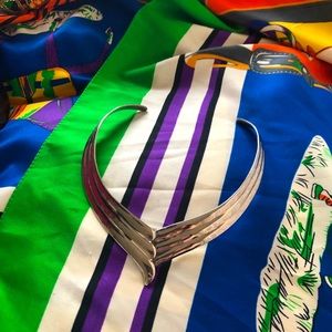 Stainless steel elegant choker